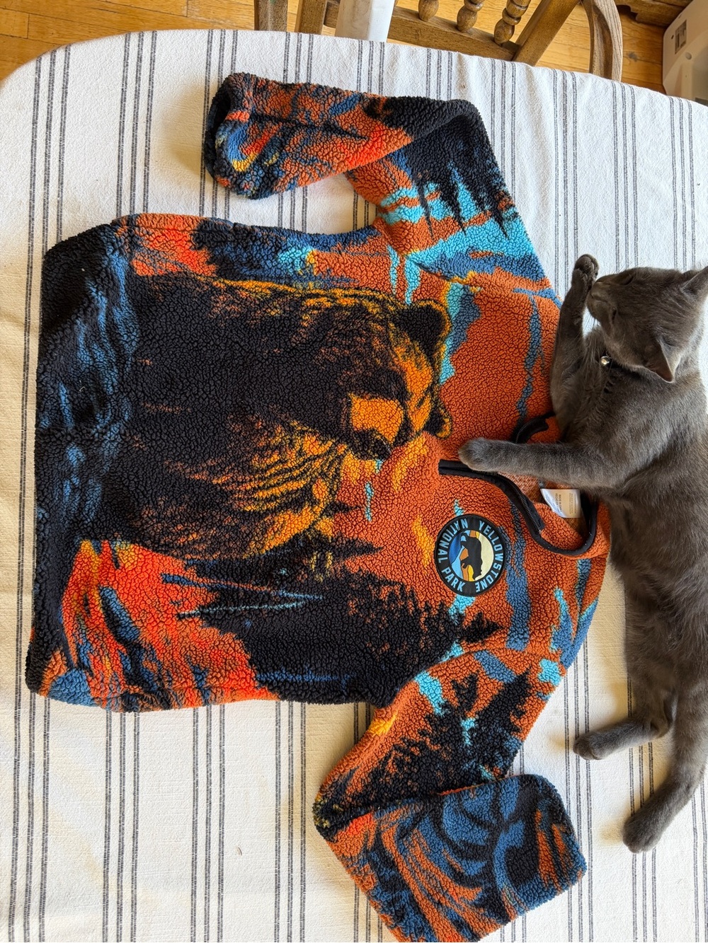 National Parks Yellowstone Orange & Blue Bear Sherpa Pullover Jacket 14/16 Youth